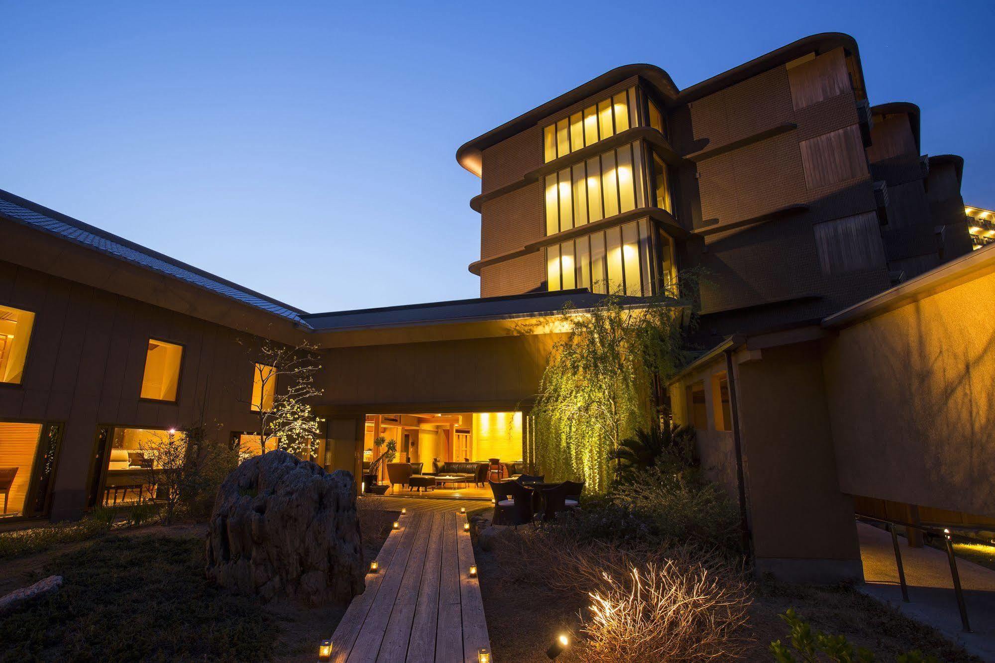 อะมะฮะระ - ซุโมะโตะ ออนเซน Hotel Sumoto ภายนอก รูปภาพ